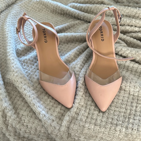 torrid Shoes - Torrid Pink Pumps Size 7WW